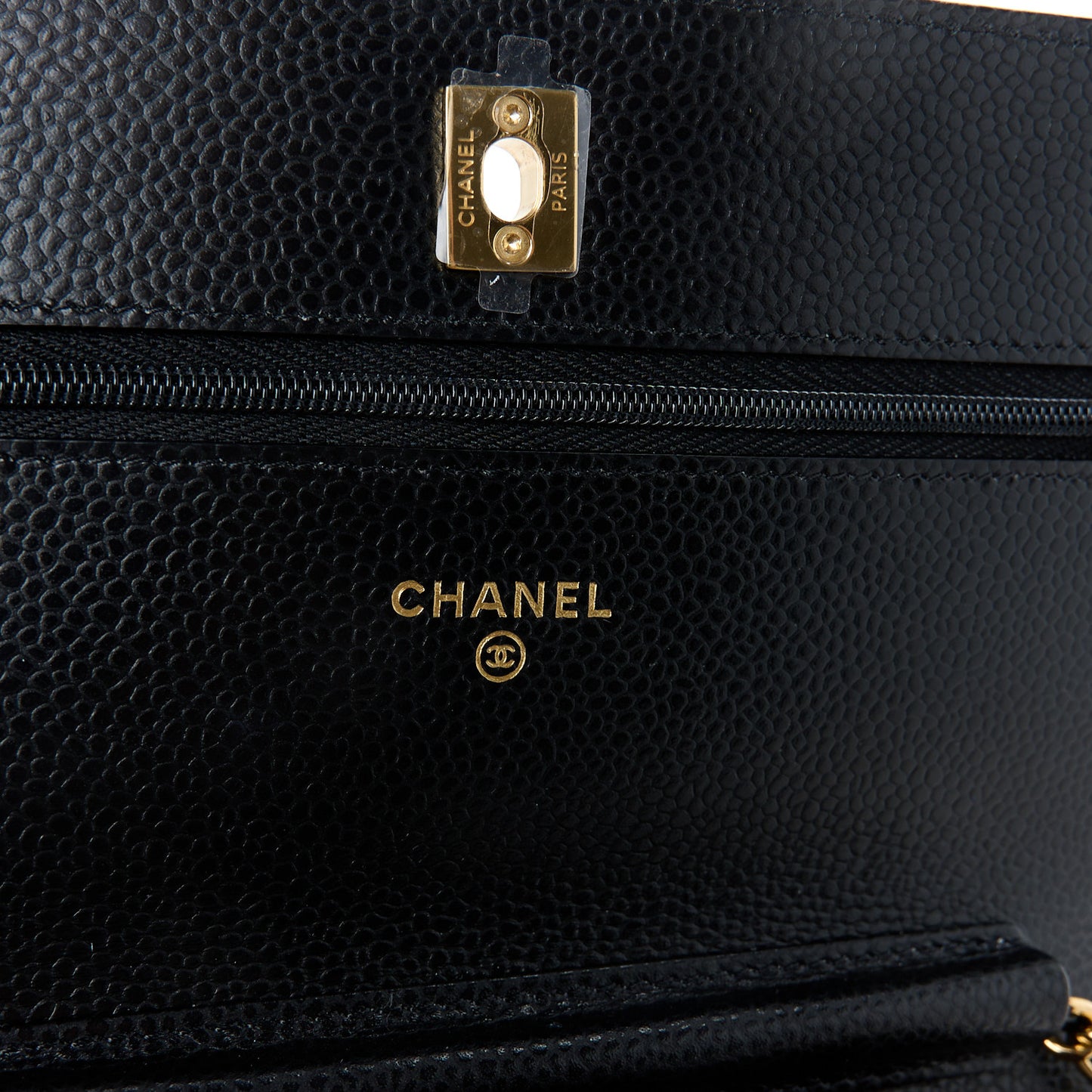 Caviar Quilted CC Turnlock Wallet On Chain WOC Black