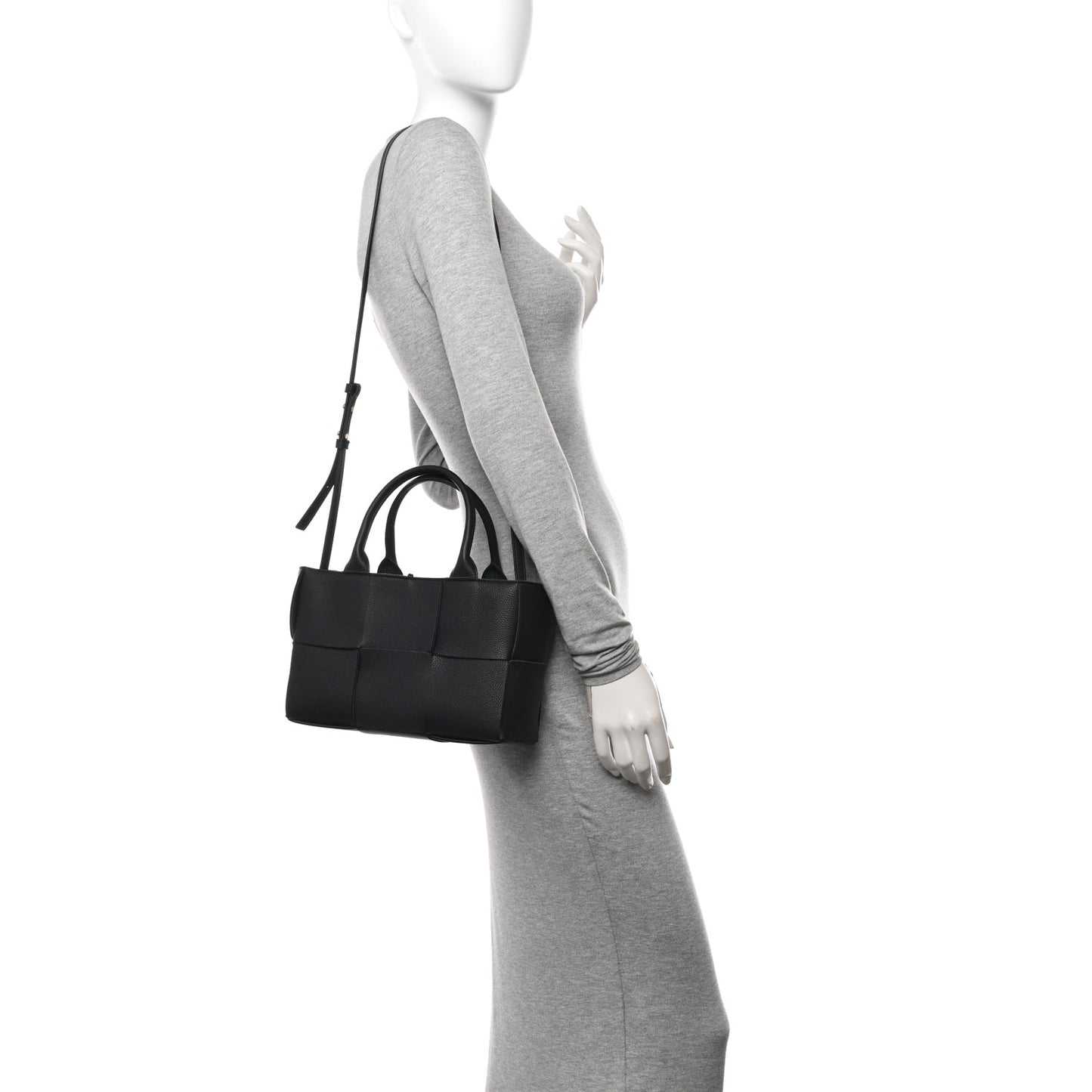 Nappa Maxi Intrecciato Arco Tote Black