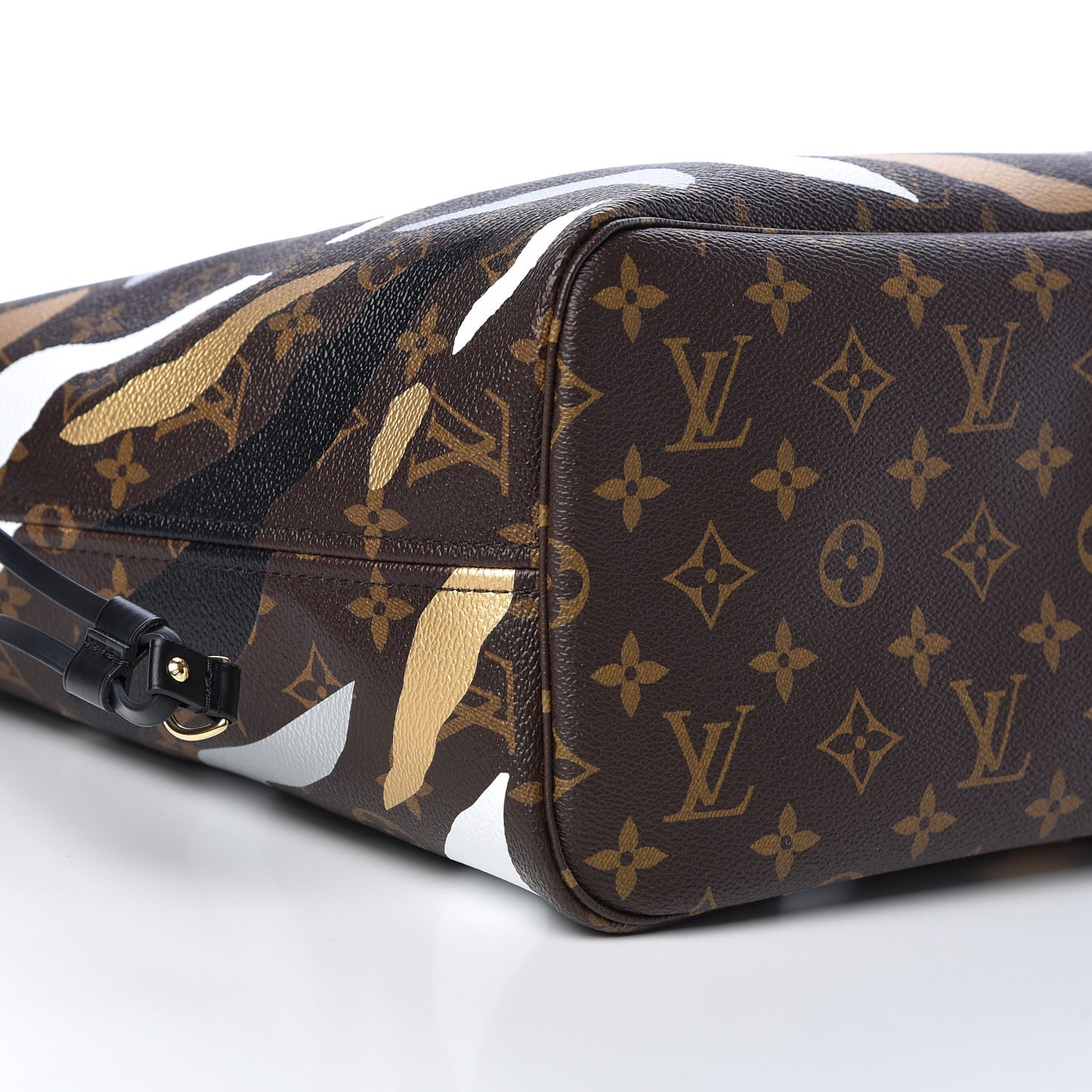 X LOL Monogram Neverfull MM Gold Silver