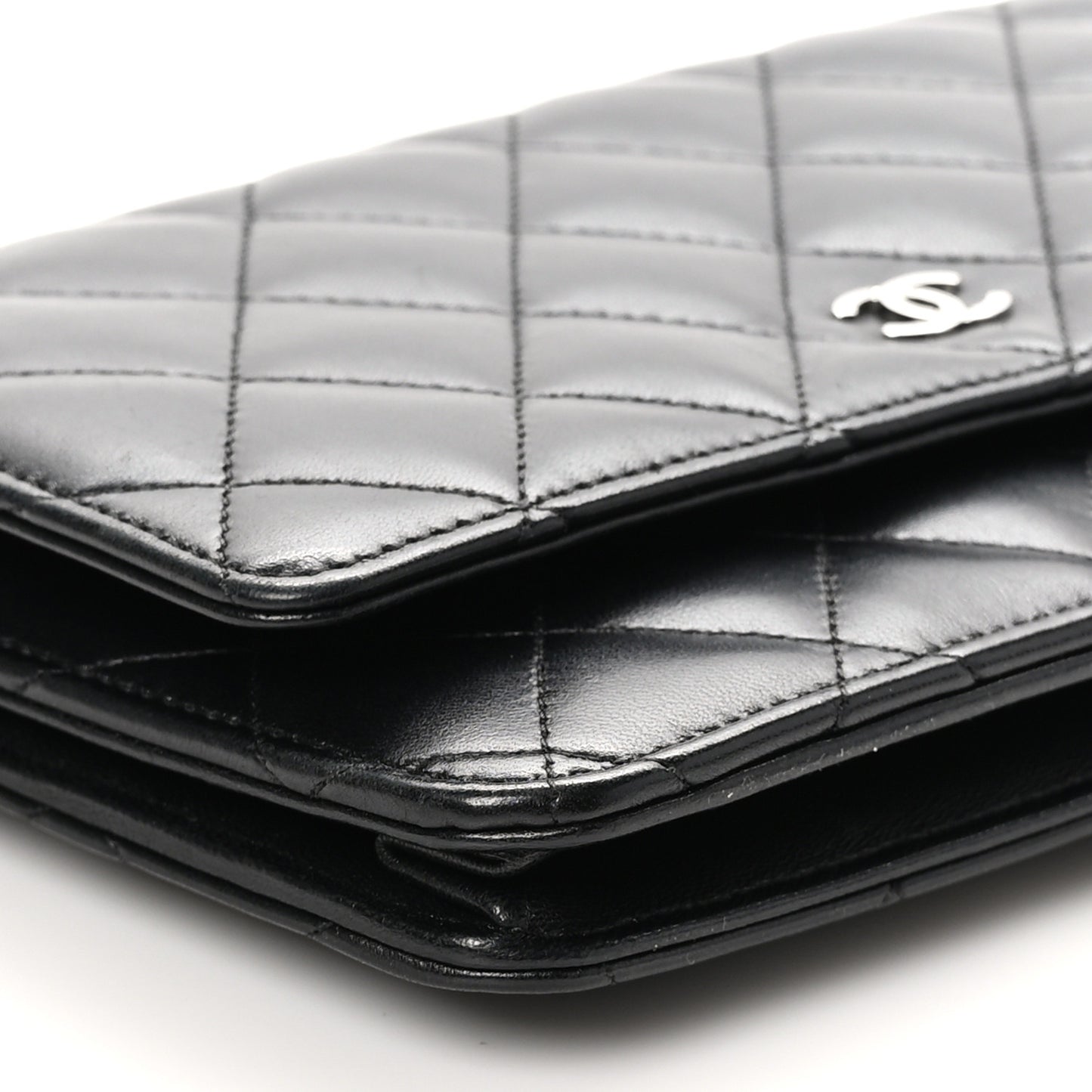 Lambskin Quilted Wallet On Chain WOC Black