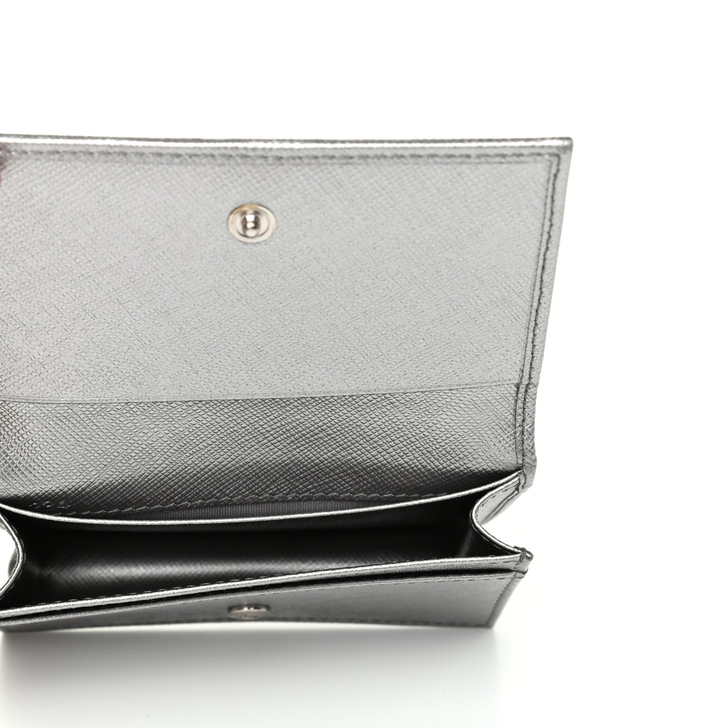 Metallic Saffiano Card Holder Cromo