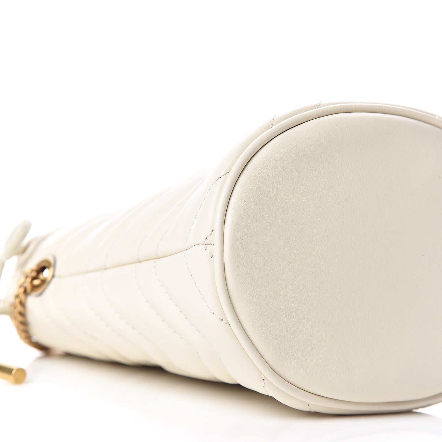 Calfskin Matelasse Mini GG Marmont 2.0 Bucket Bag White