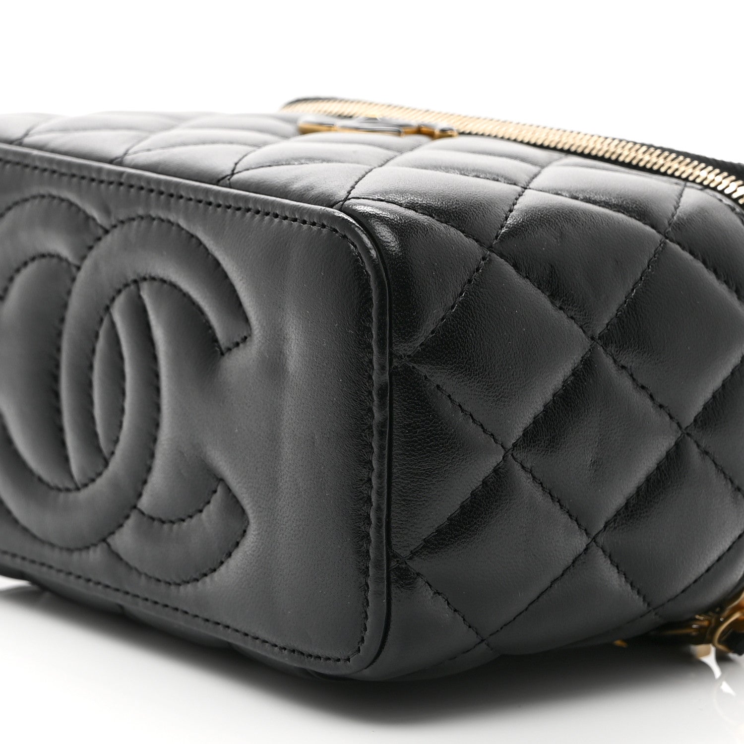 Chanel Lambskin Enamel Quilted Small Vanity Case With Chain Black 10 of 10