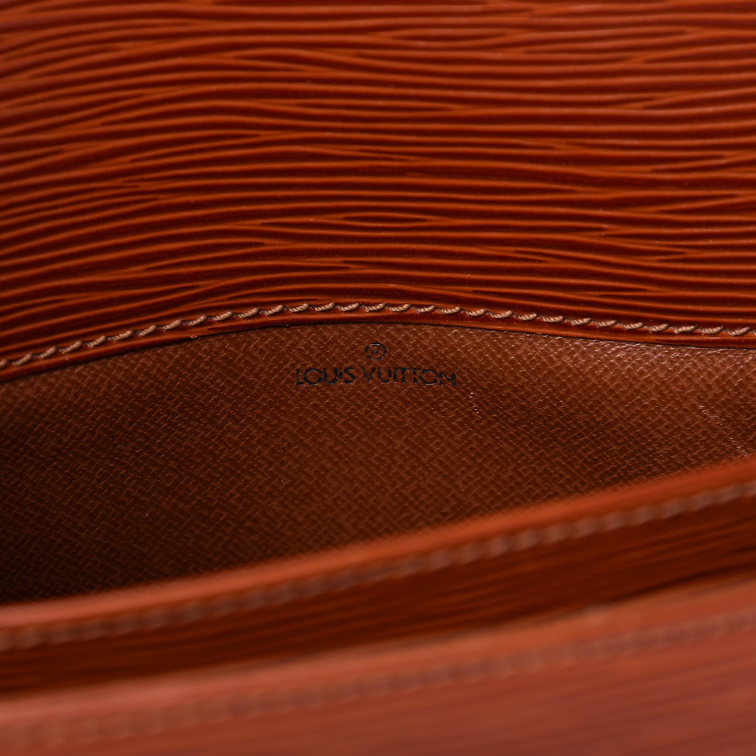 Louis Vuitton Epi Cartouchiere MM Kenyan Fawn 7 of 20