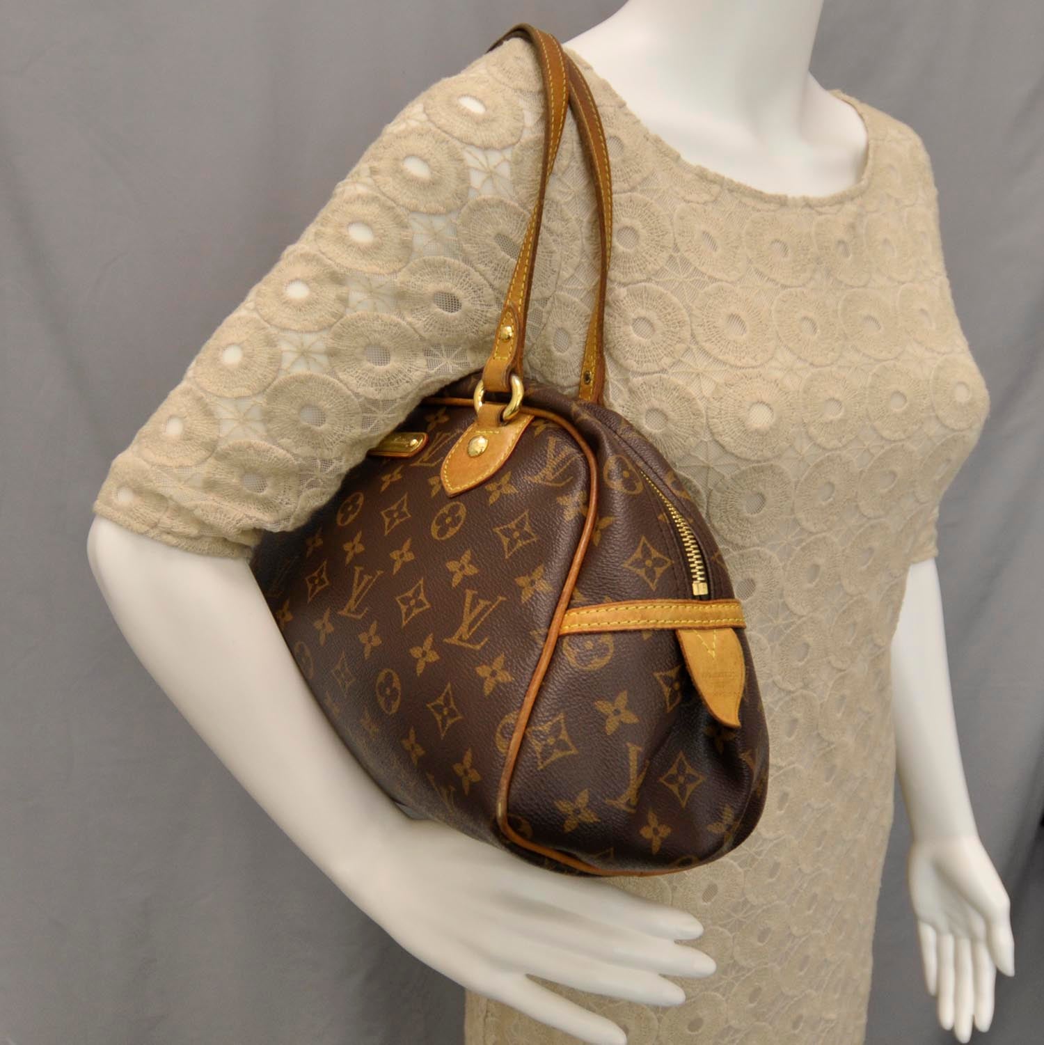 Louis Vuitton Monogram Montorgueil PM 2 of 7