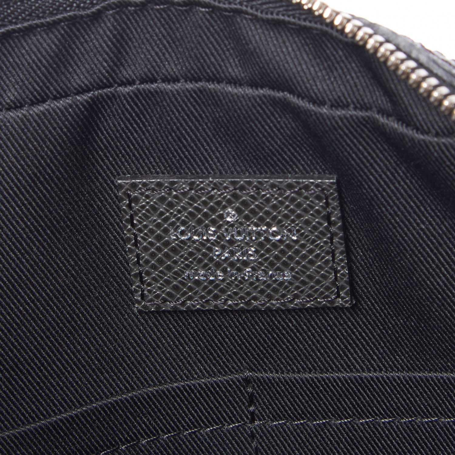 Louis Vuitton Taiga Porte Documents Voyage PM Ardoise 7 of 7