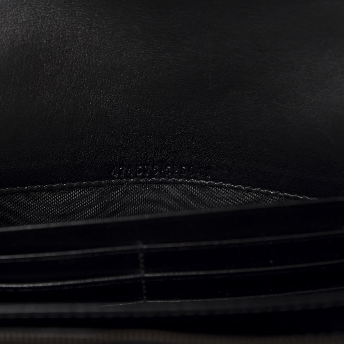 Calfskin Matelasse GG Marmont Chain Wallet Black