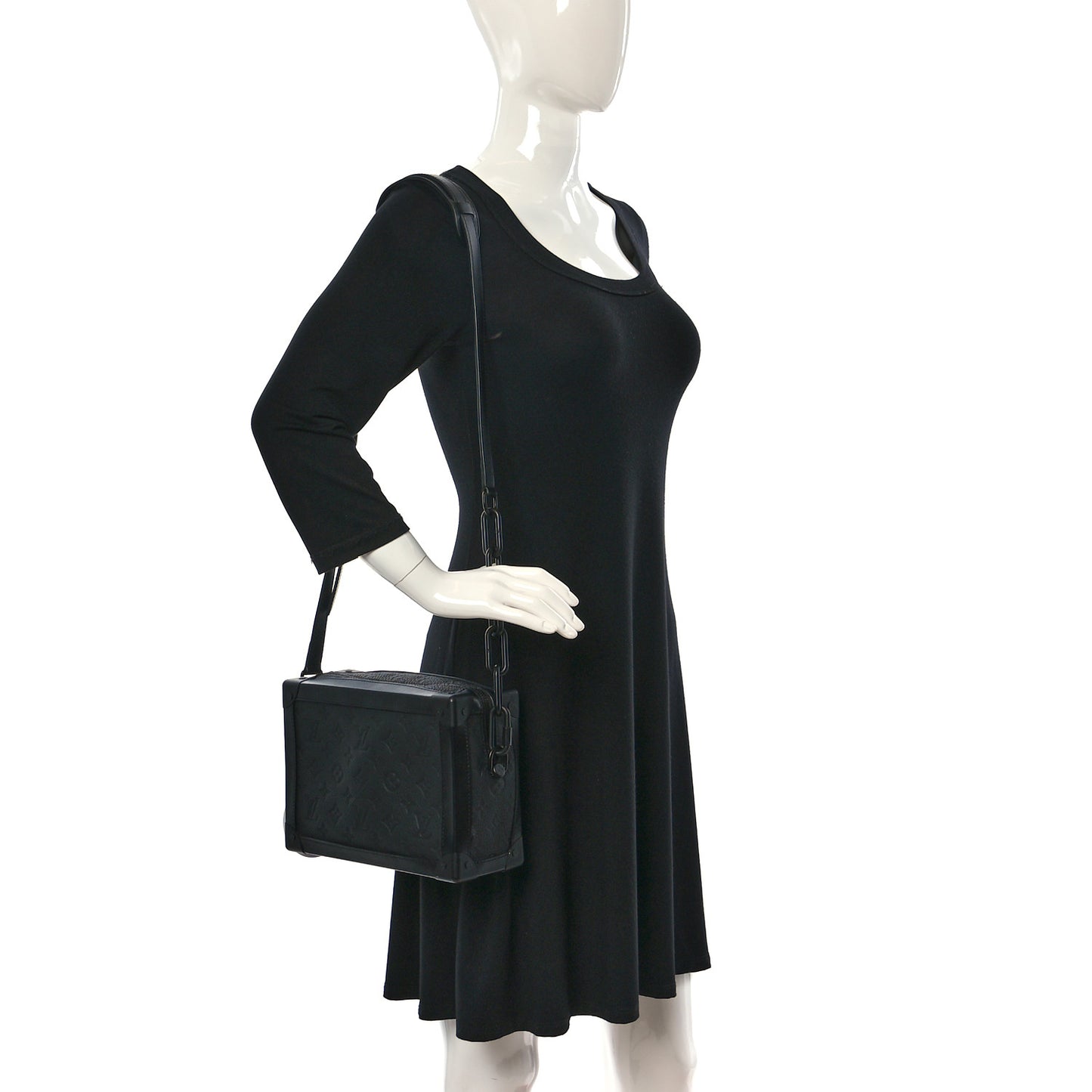 Taurillon Monogram Solar Ray Soft Trunk Black