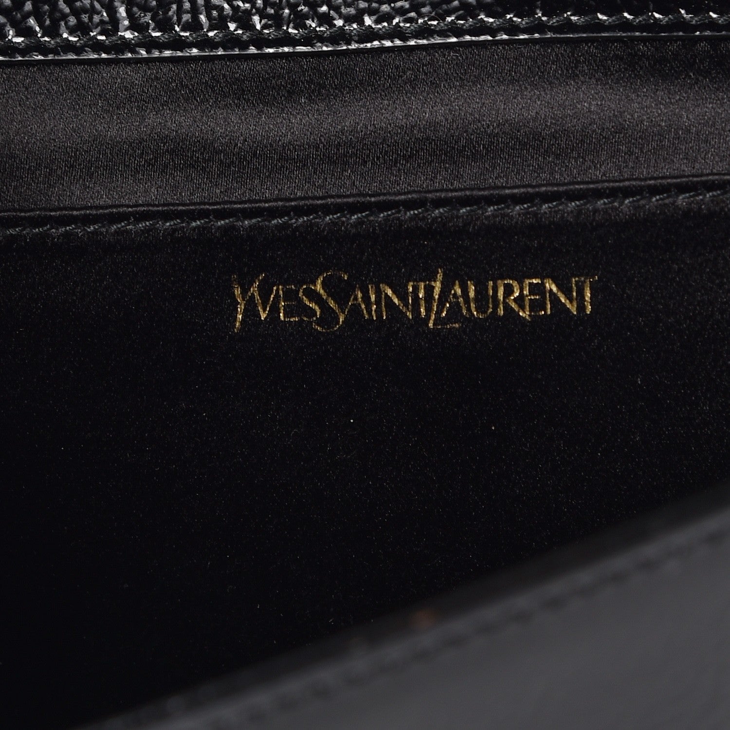 Saint Laurent Textured Patent Monogram Large Belle De Jour Clutch Black 6 of 7