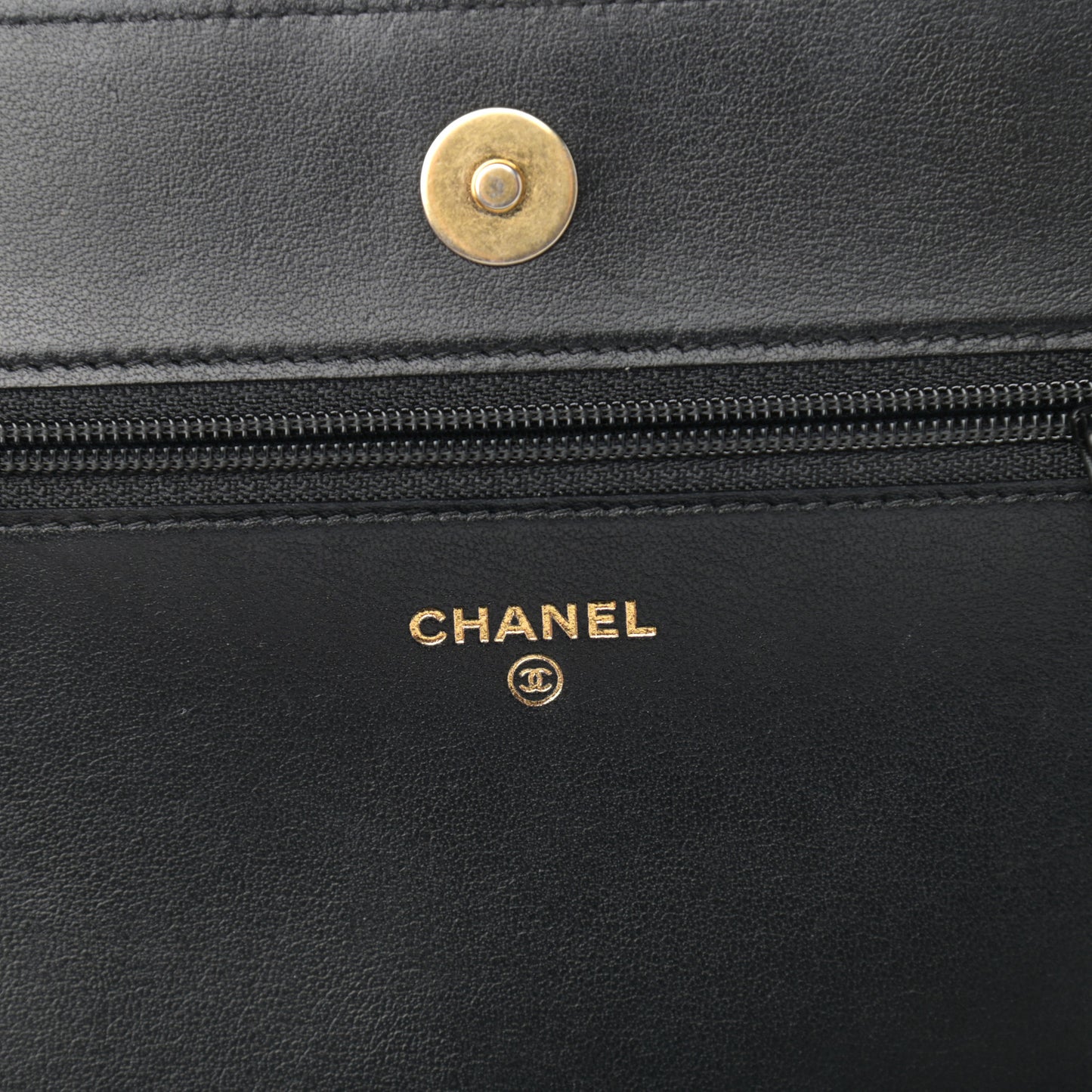 Caviar Quilted Boy Wallet On Chain WOC Black