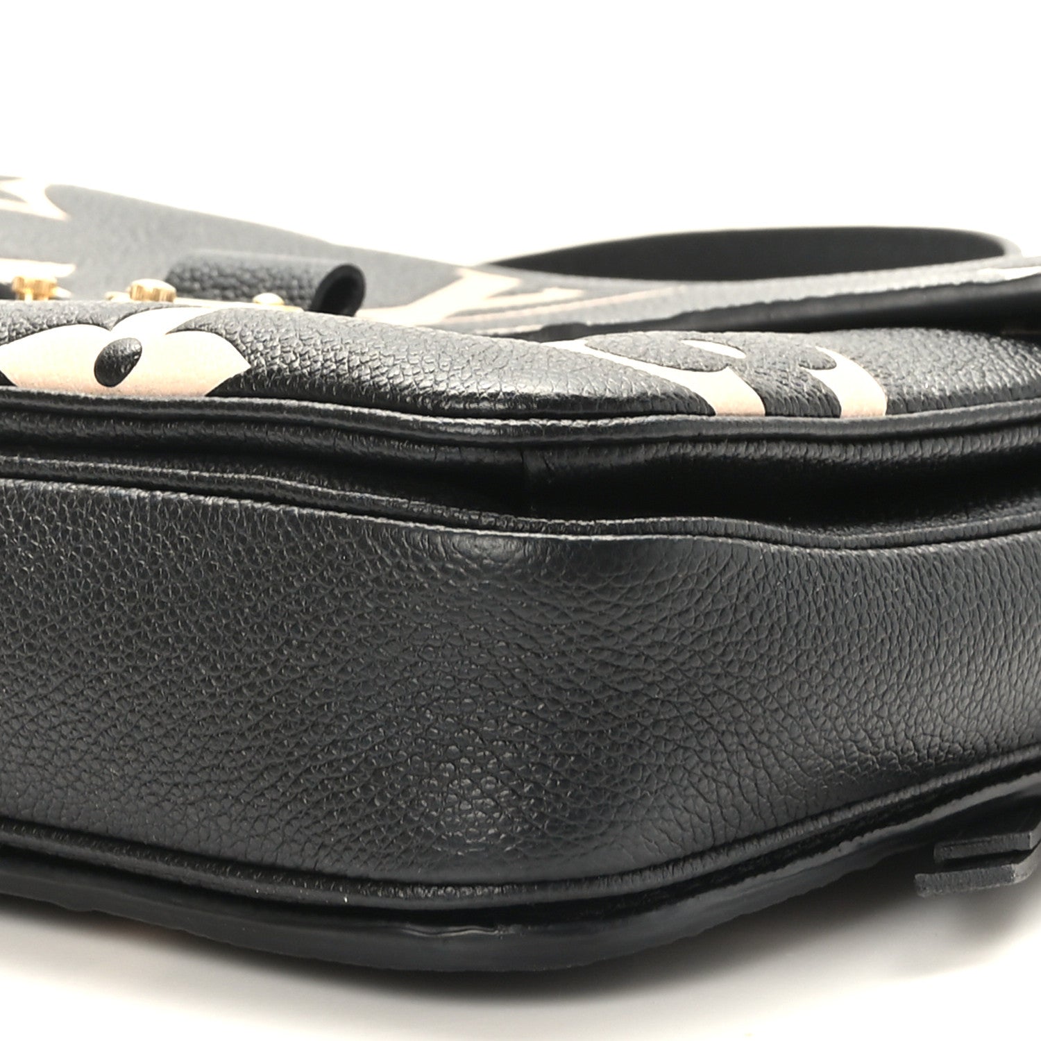 Louis Vuitton Empreinte Monogram Giant Pochette Metis Black Beige 8 of 9