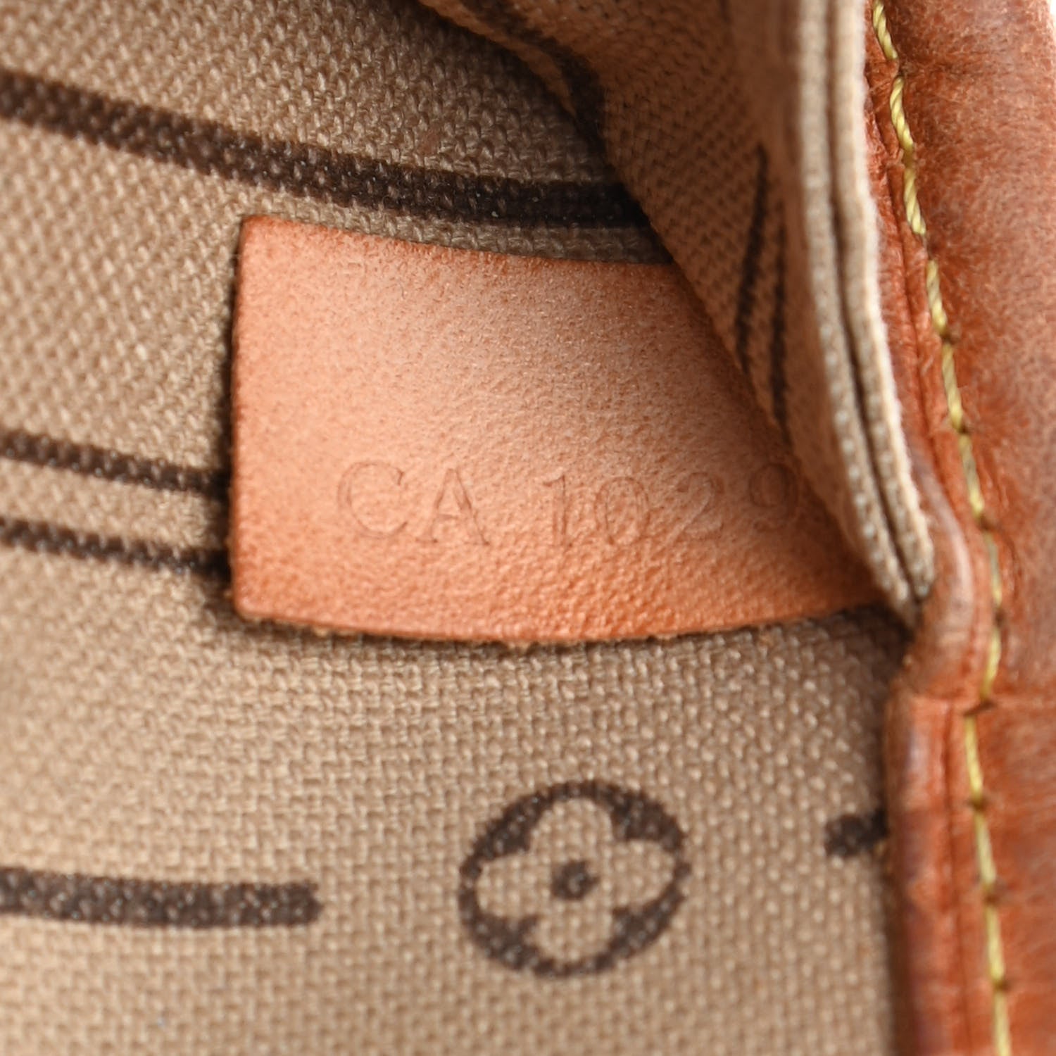 Louis Vuitton Monogram Neverfull MM 7 of 11