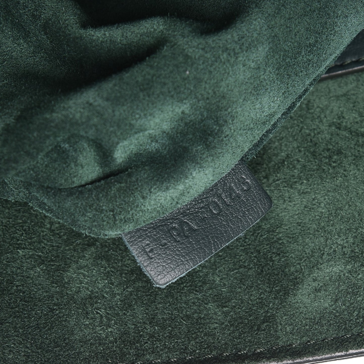 Supple Calfskin Medium Phantom Luggage Bottle Green