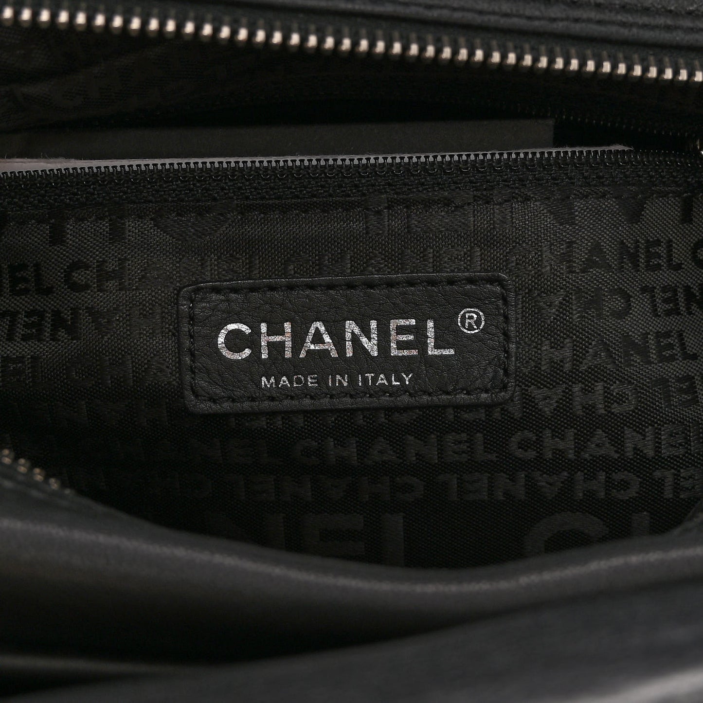 Lambskin Ultimate Soft Frame Bag Black