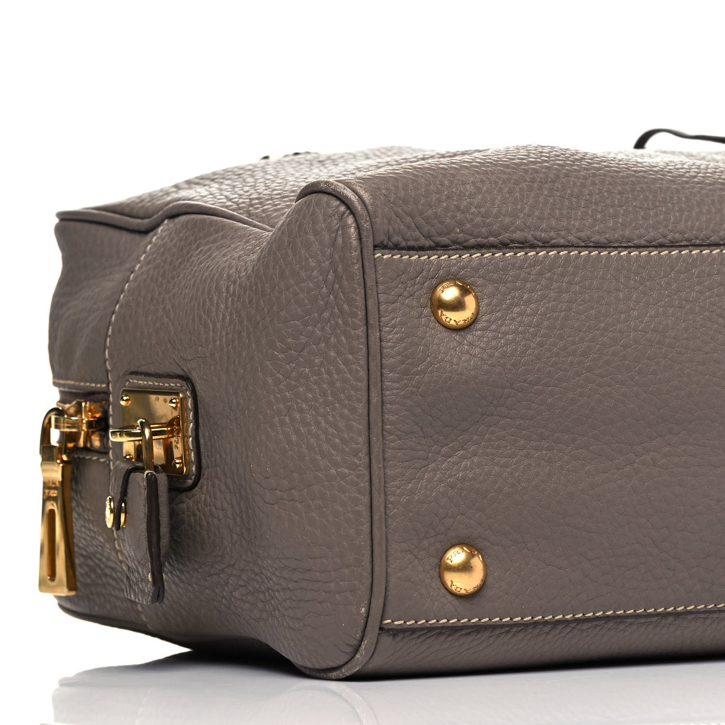 Vitello Daino Chain Satchel Argilla