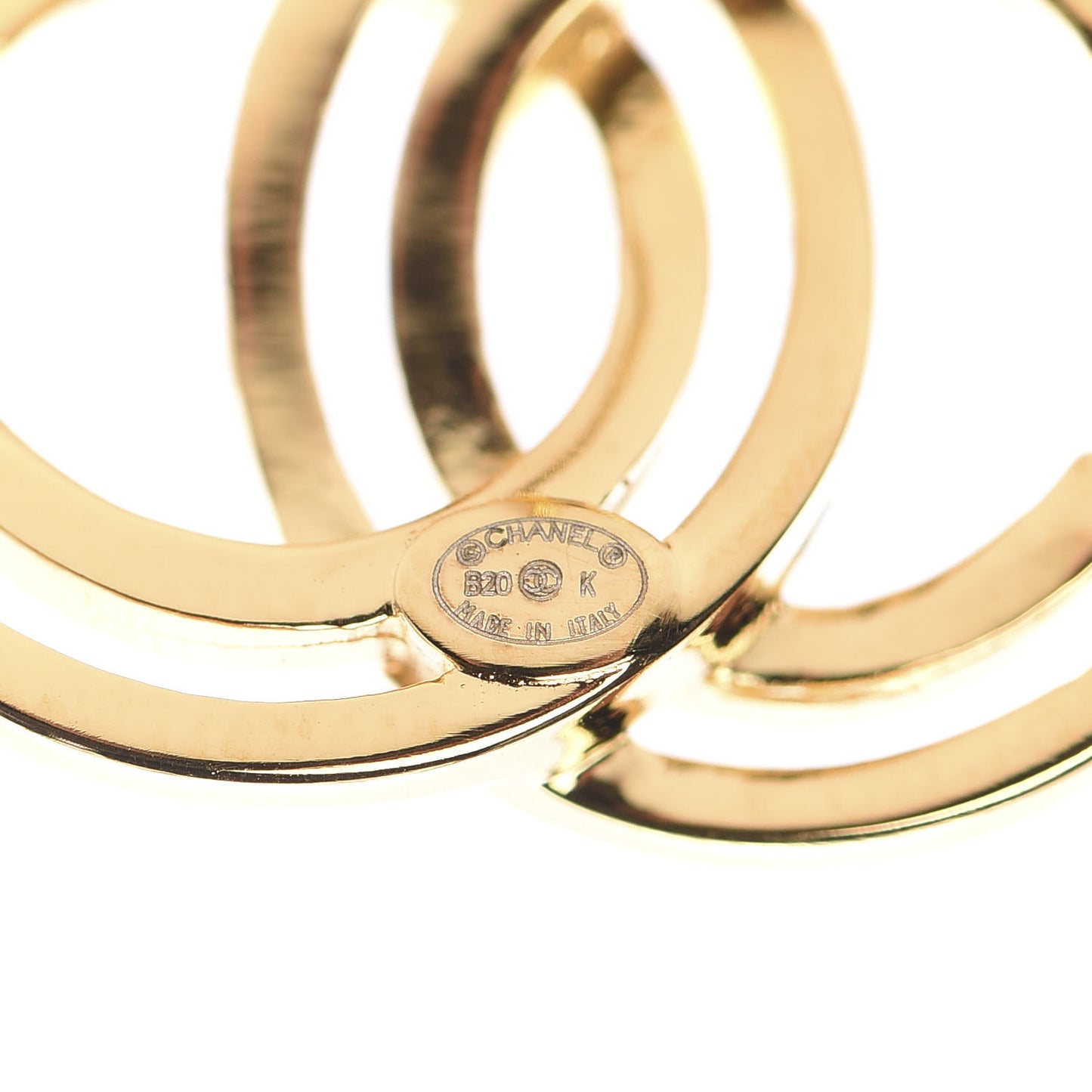 Metal Obazine CC Earrings Gold