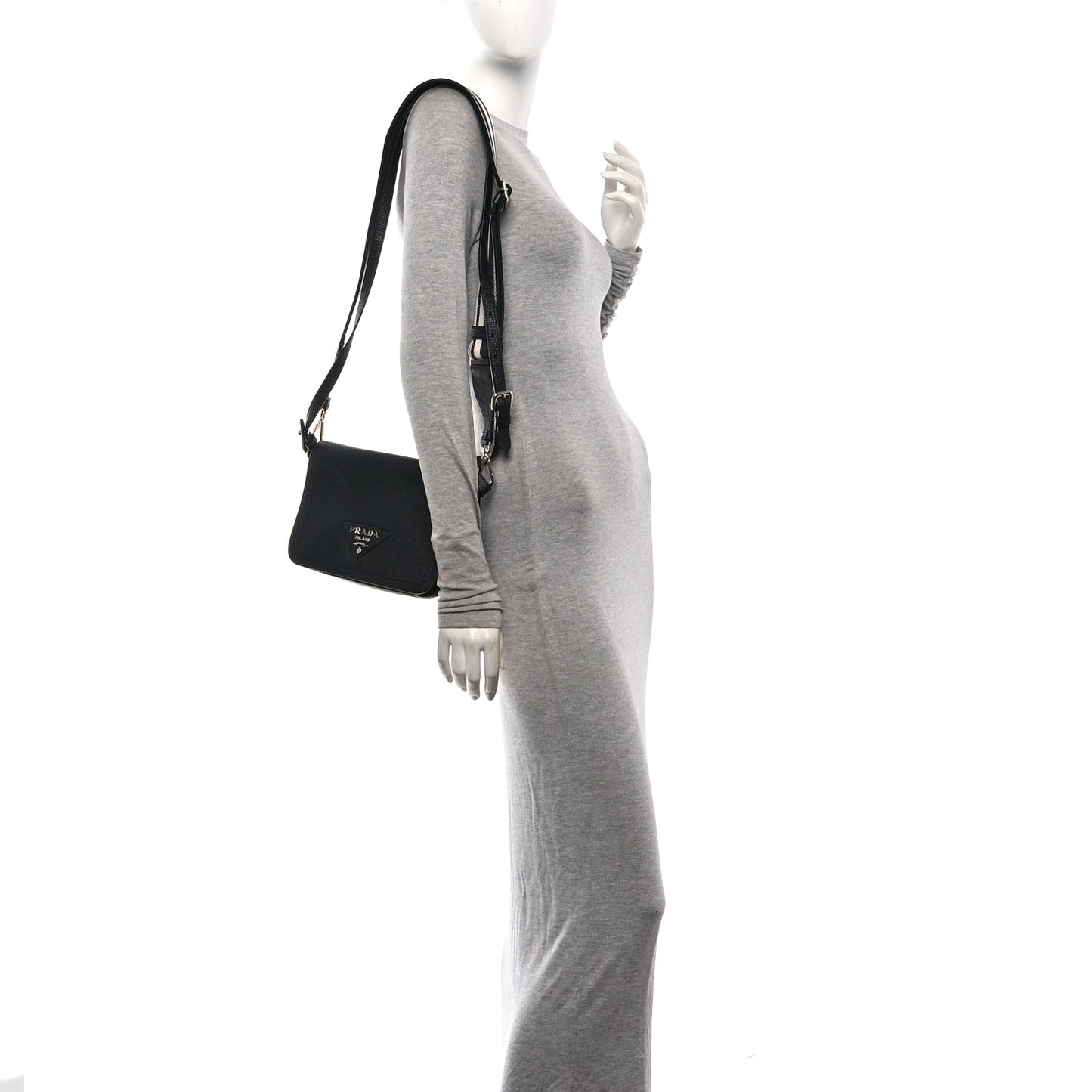 Vitello Daino Soft Flap Crossbody Black