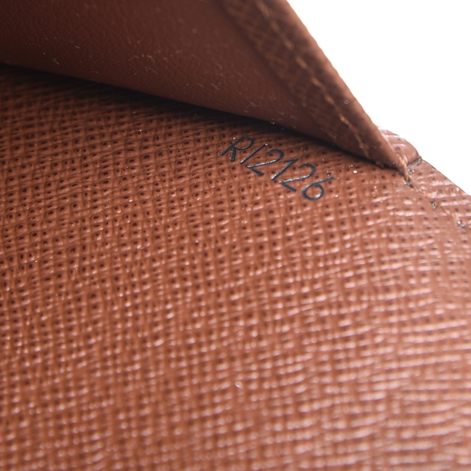 Louis Vuitton Monogram Medium Ring Agenda Cover 7 of 8