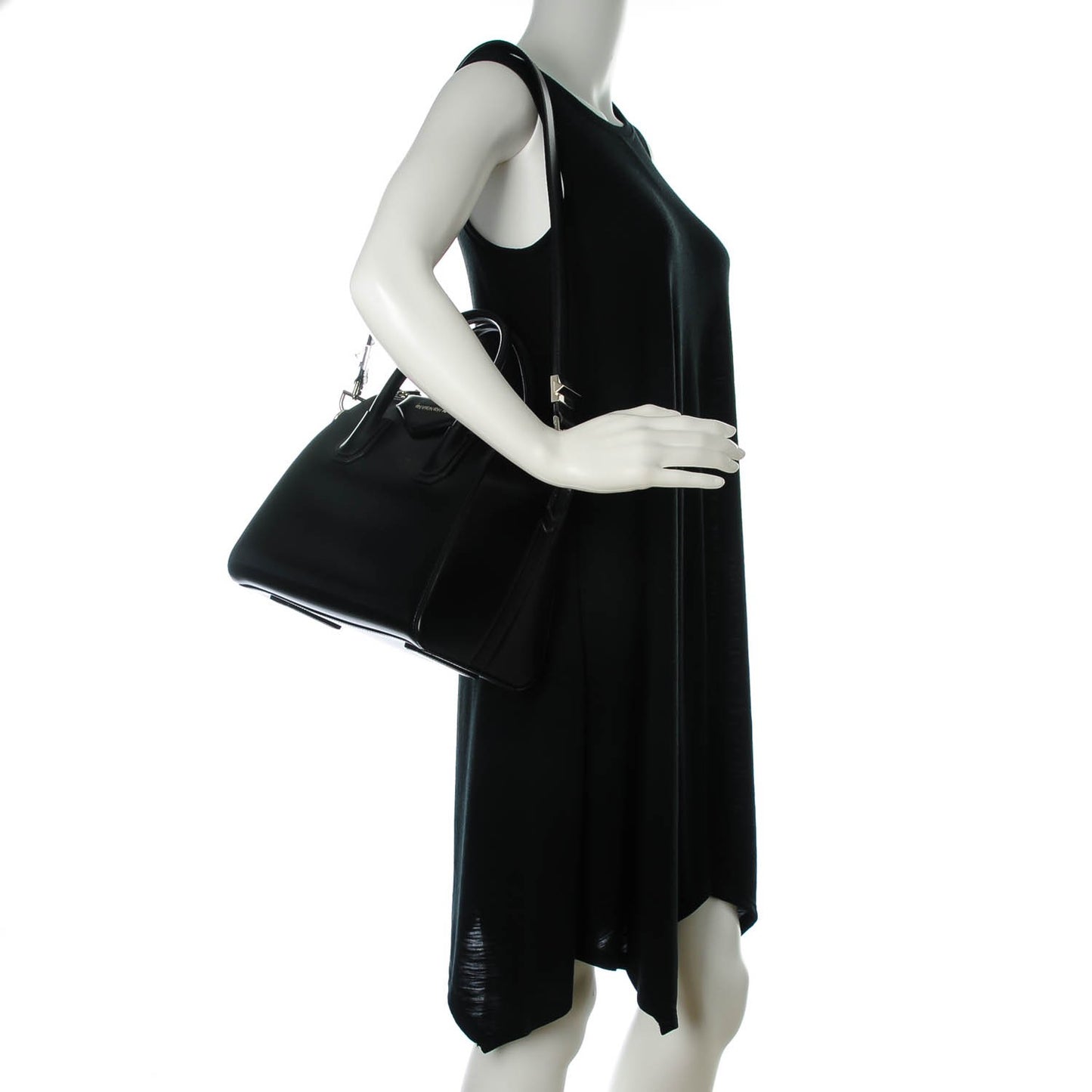 Shiny Lord Calfskin Small Antigona Black