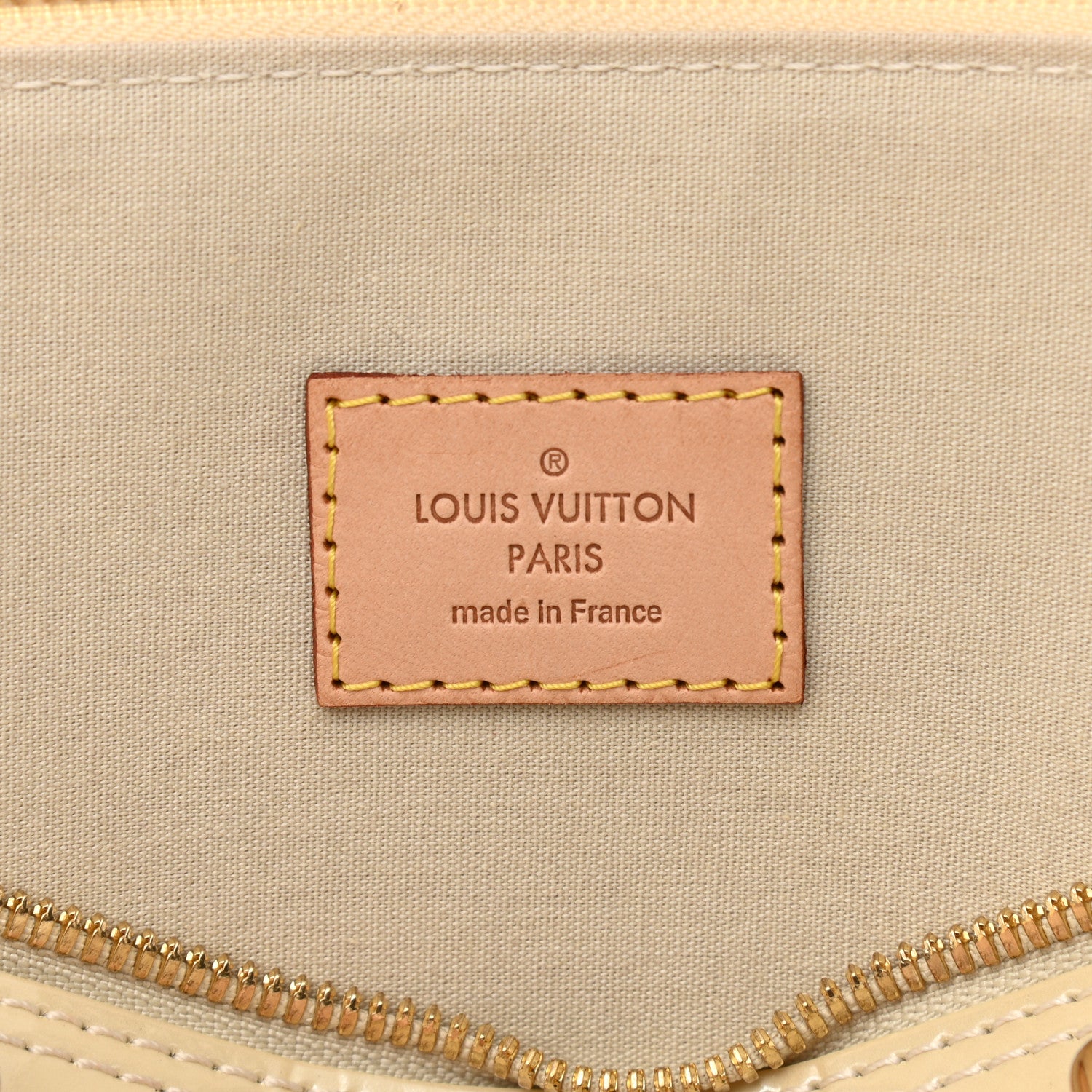 Louis Vuitton Vernis Alma GM Blanc Corail 6 of 13