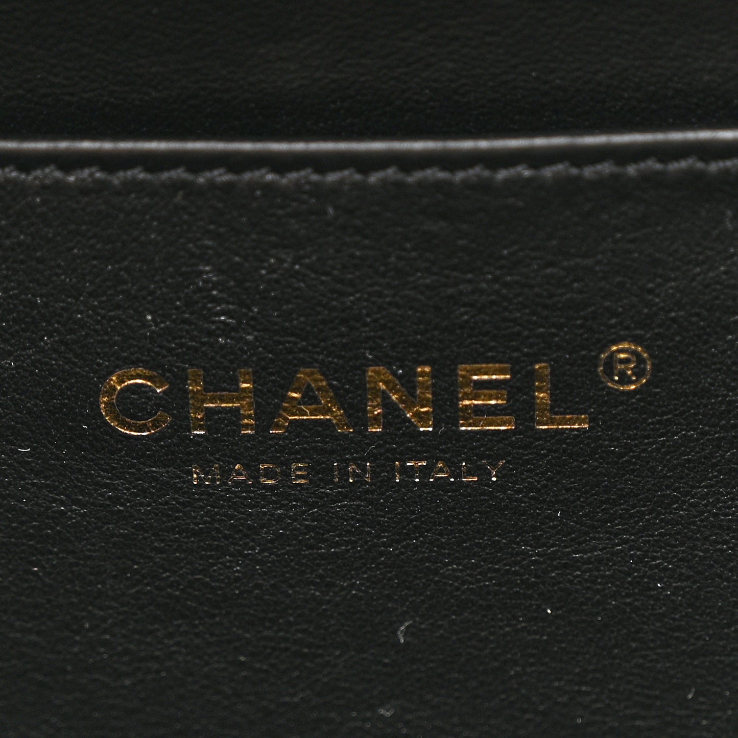 Caviar Quilted Small Pick Me Up Vanity Case Black