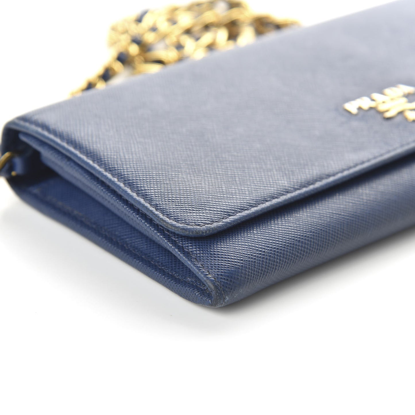 Saffiano Metal Oro Chain Wallet Bleuette