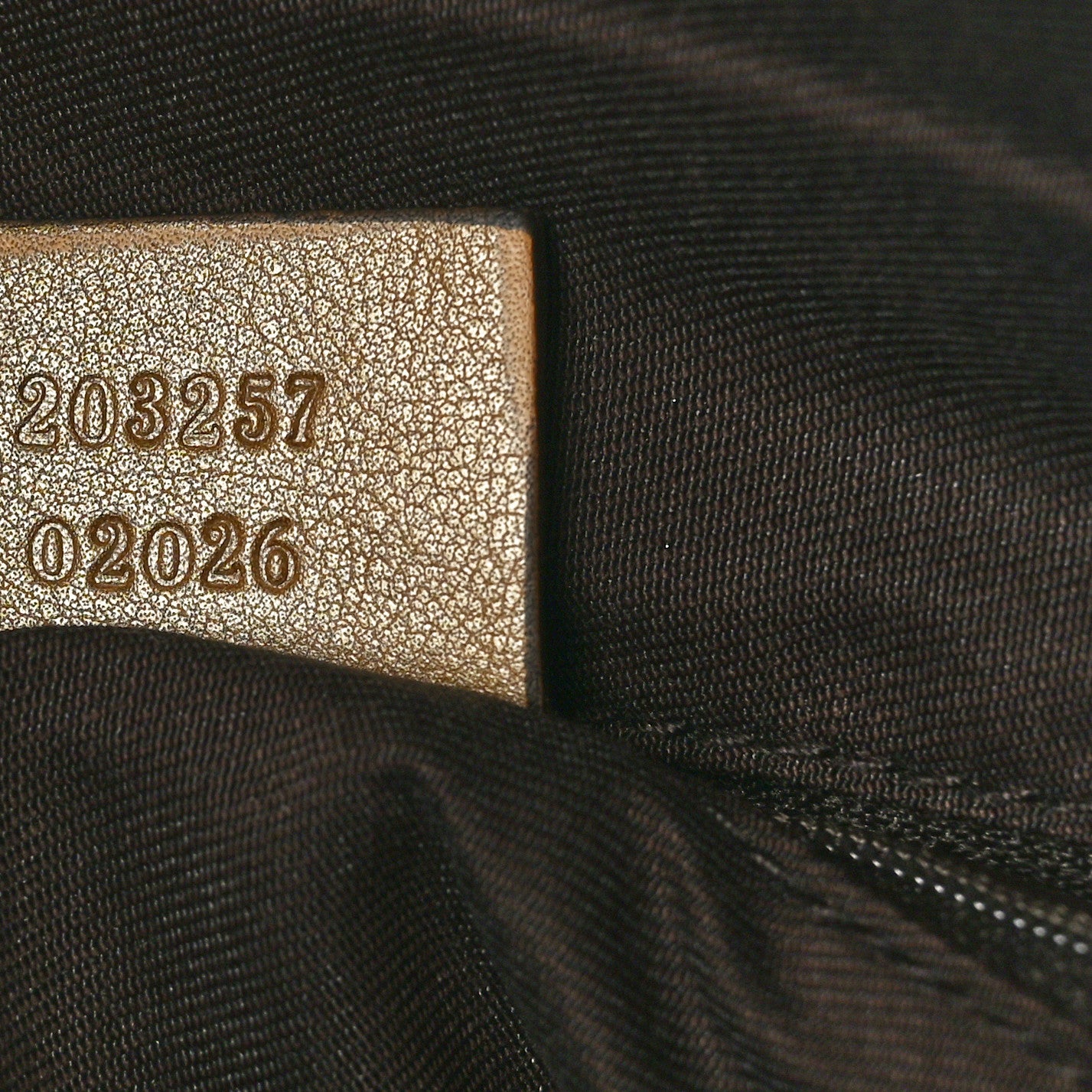 Gucci Crystal Monogram Small D Gold Ring Messenger Gold 7 of 11