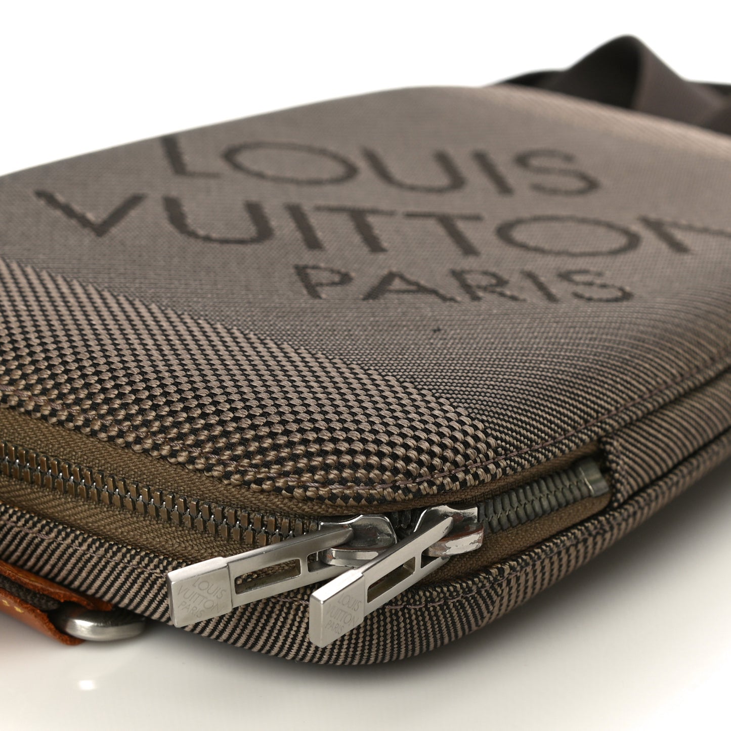 Damier Geant Mage Terre