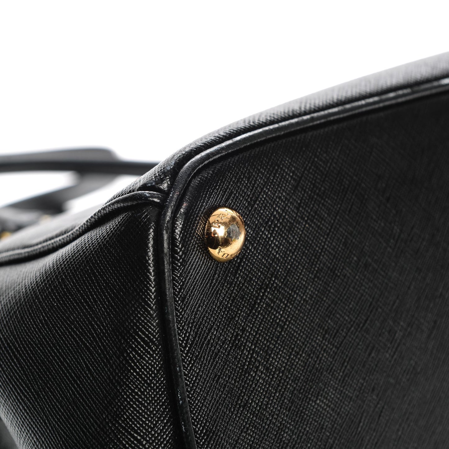Saffiano Medium Galleria Double Zip Tote Black