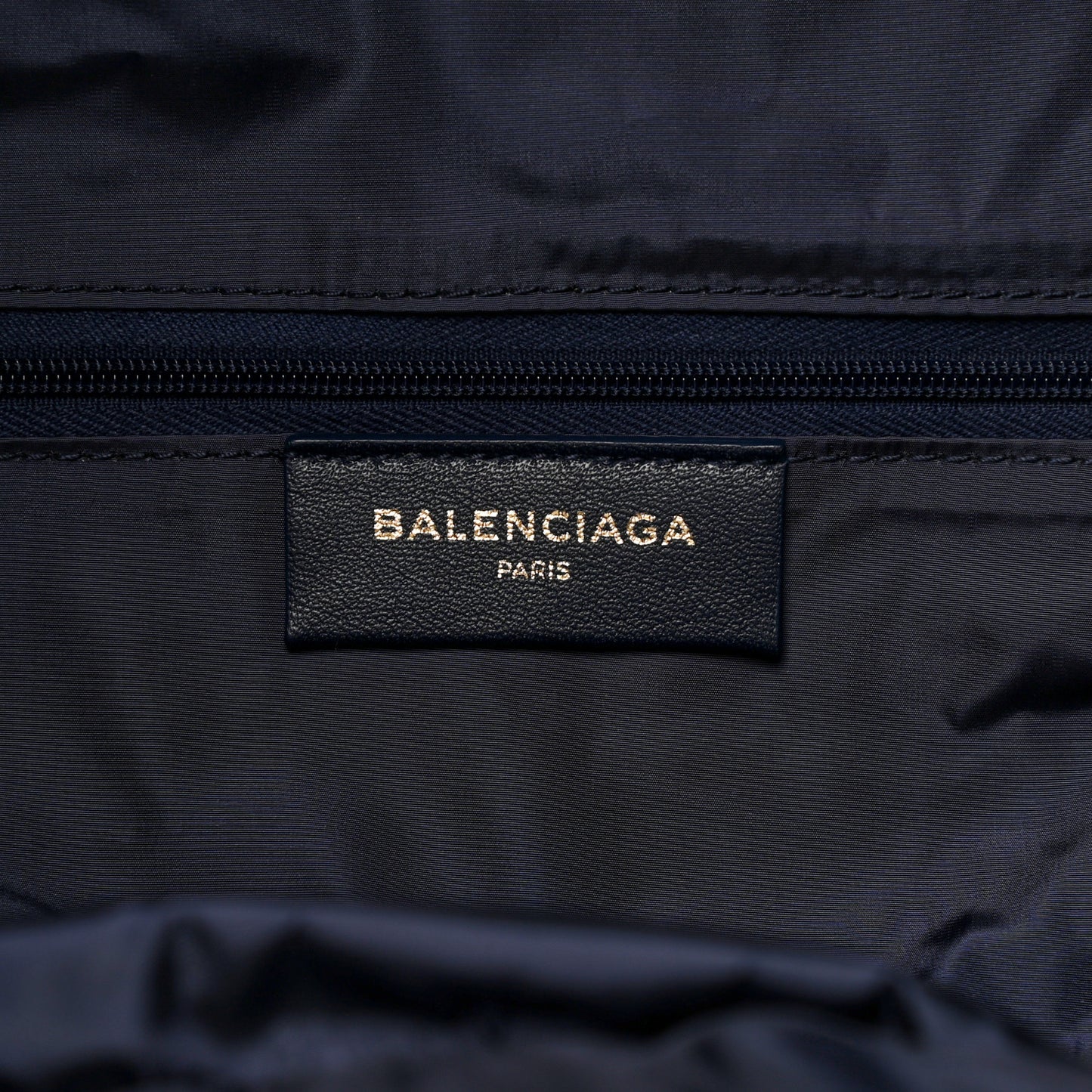 Textured Sport Nylon Logo Embroidered S Wheel Gym Bag Bleu Navy Rouge