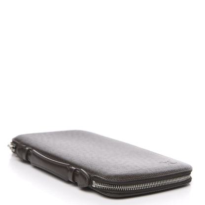 Louis Vuitton Taiga Atoll Travel Organizer Grizzli 4 of 10