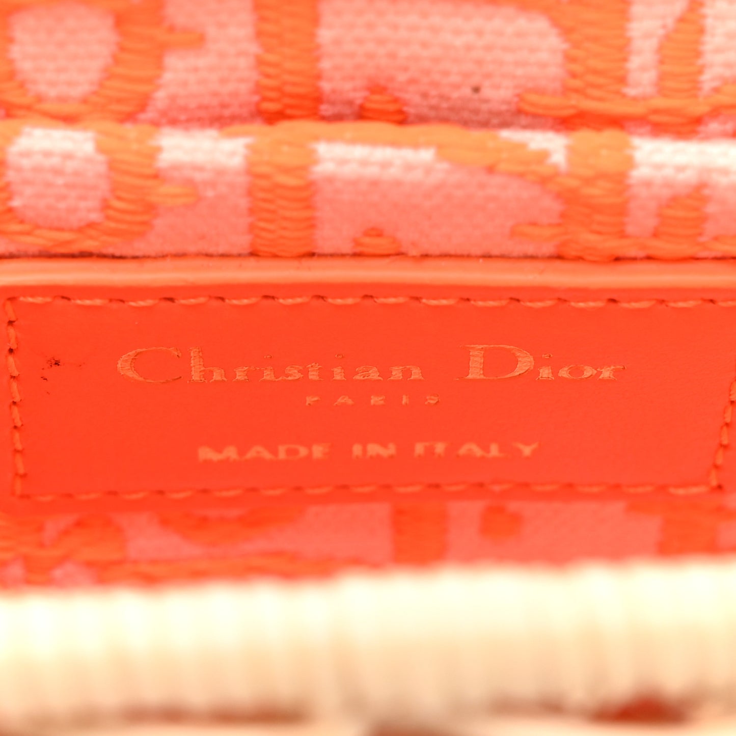Wicker Oblique 30 Montaigne Box Bag Fluorescent Orange