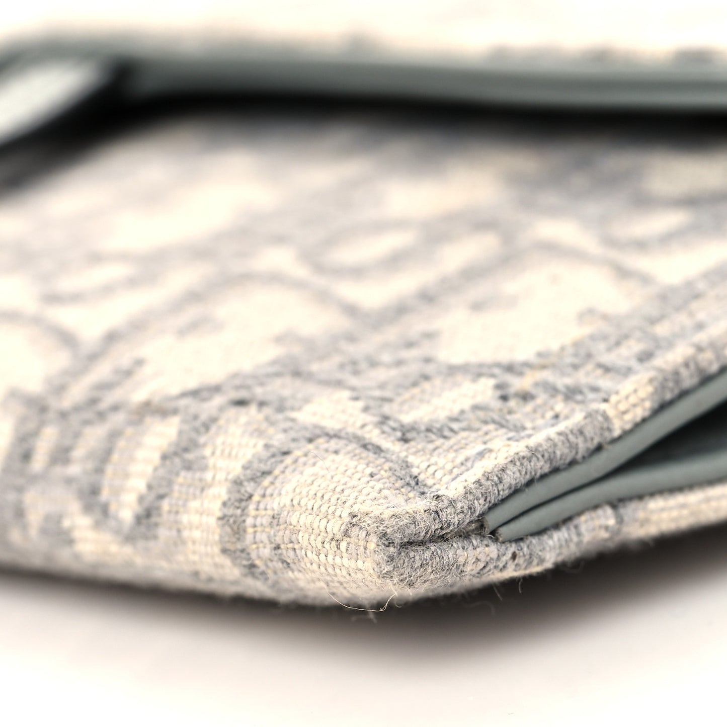 Oblique Saddle Chain Long Wallet Grey