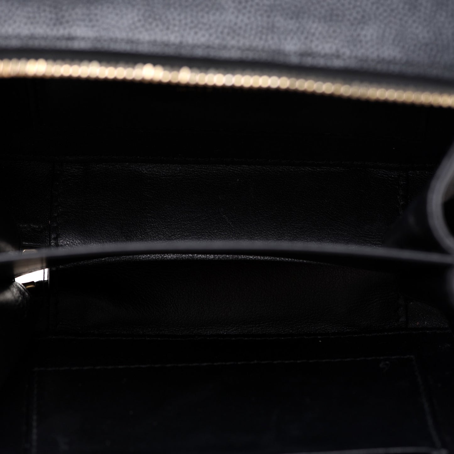 Caviar Quilted CC Filigree Vanity Clutch With Chain Black