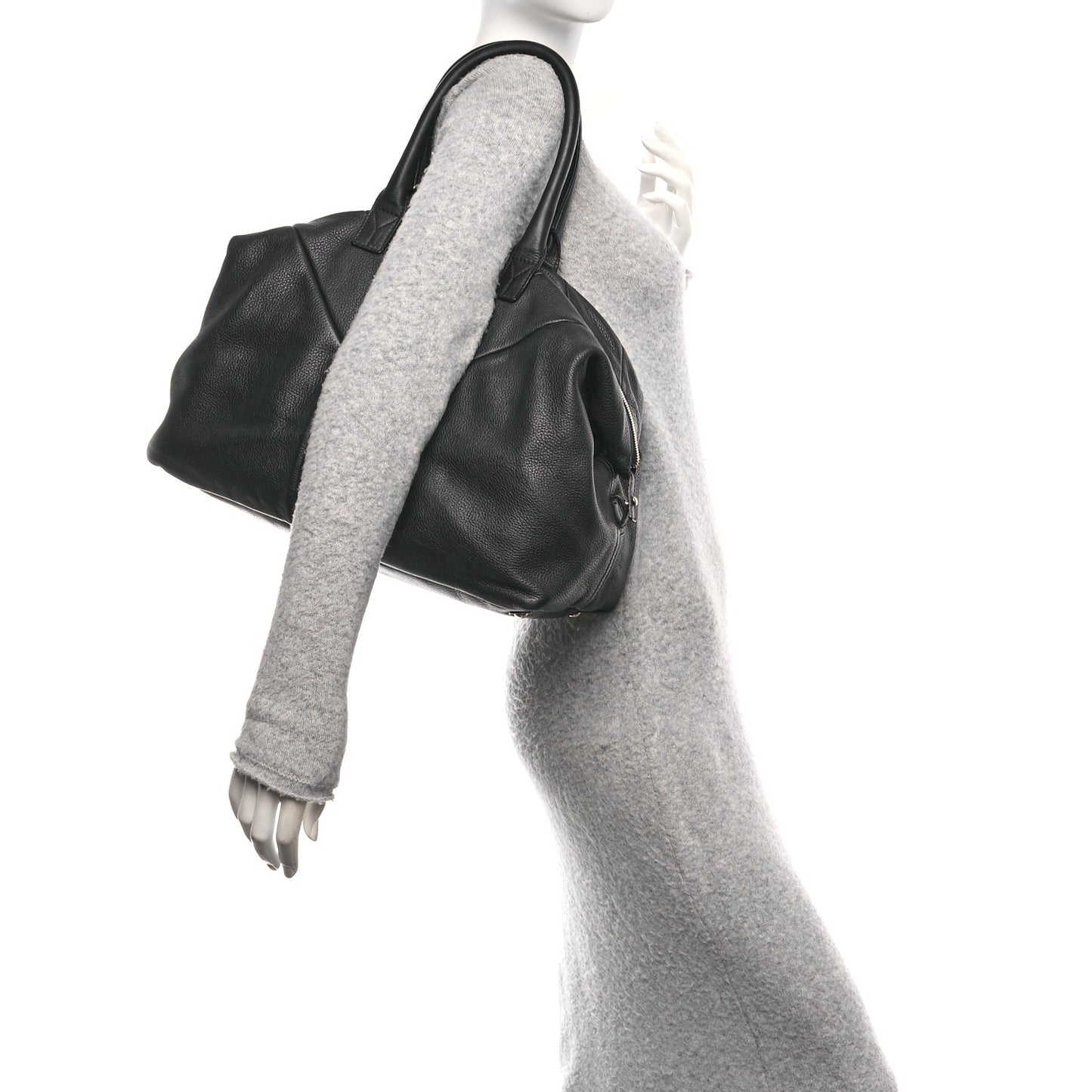 Pebbled Lambskin Medium Easy Sac Black