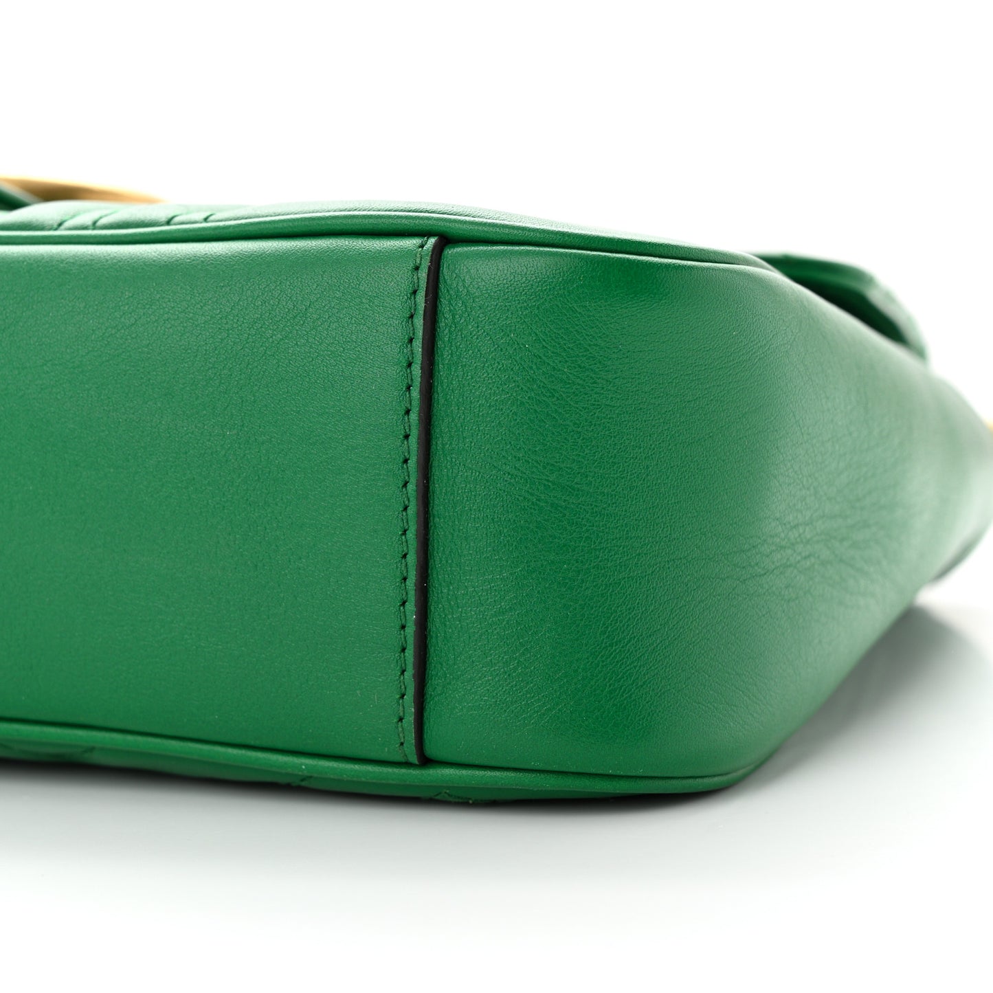 Calfskin Matelasse Medium GG Marmont Shoulder Bag Emerald Green