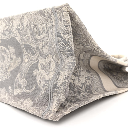 Christian Dior Canvas Embroidered Large Dioriviera Toile De Jouy Book Tote Gray 9 of 17
