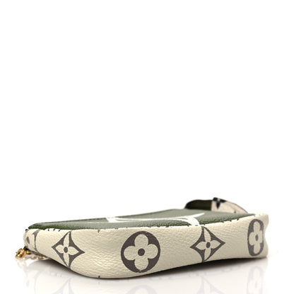 Louis Vuitton Monogram Giant Micro Pochette Accessories Kaki White 3 of 6