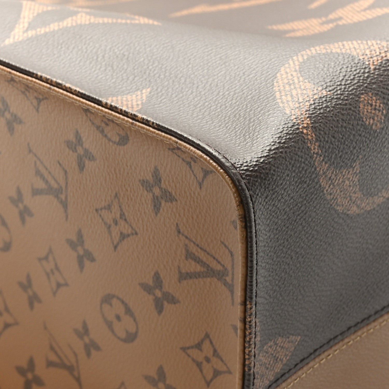 Louis Vuitton Reverse Monogram Giant Onthego GM 8 of 11