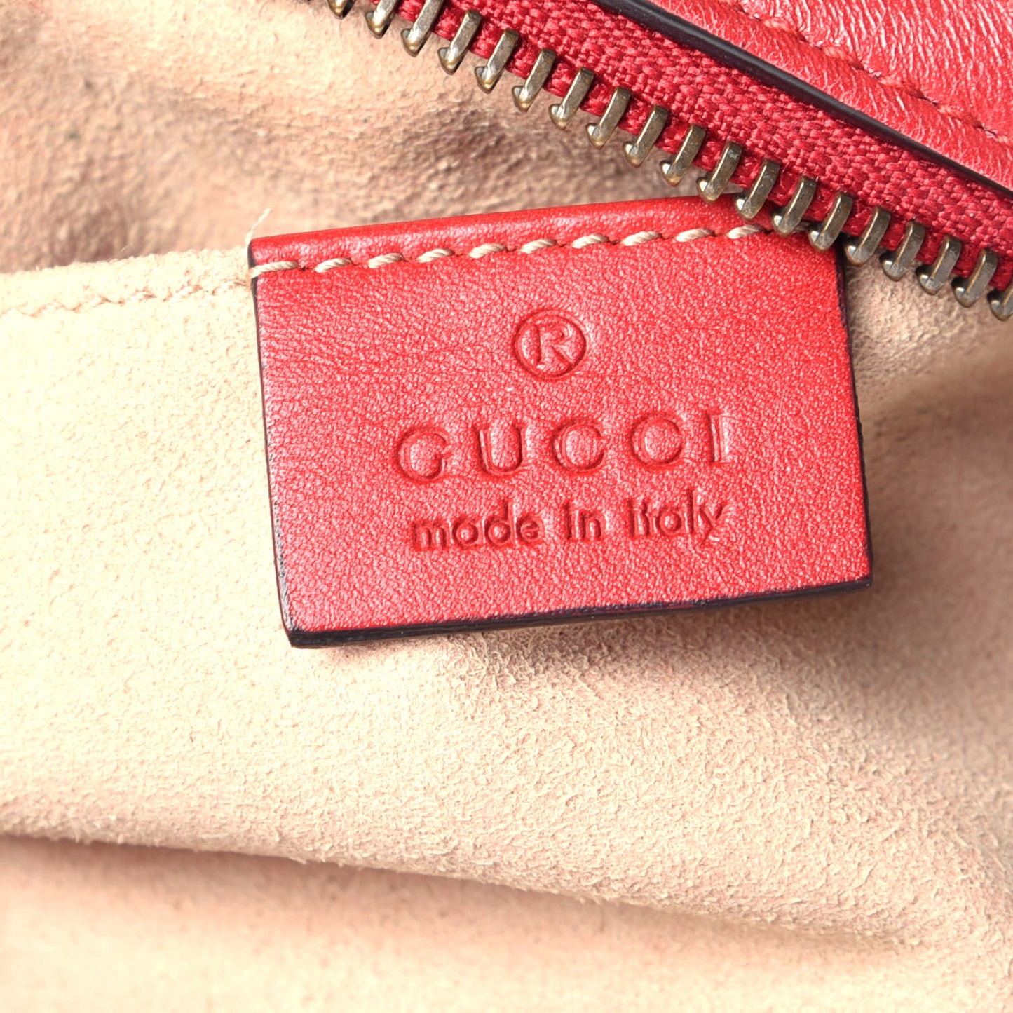Calfskin Matelasse Mini GG Marmont Chain Shoulder Bag Hibiscus Red