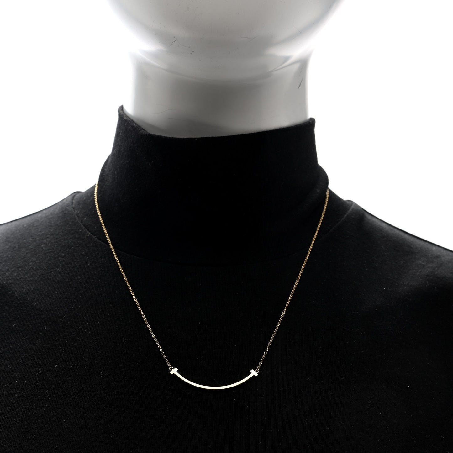 18K Yellow Gold Small T Smile Pendant Necklace