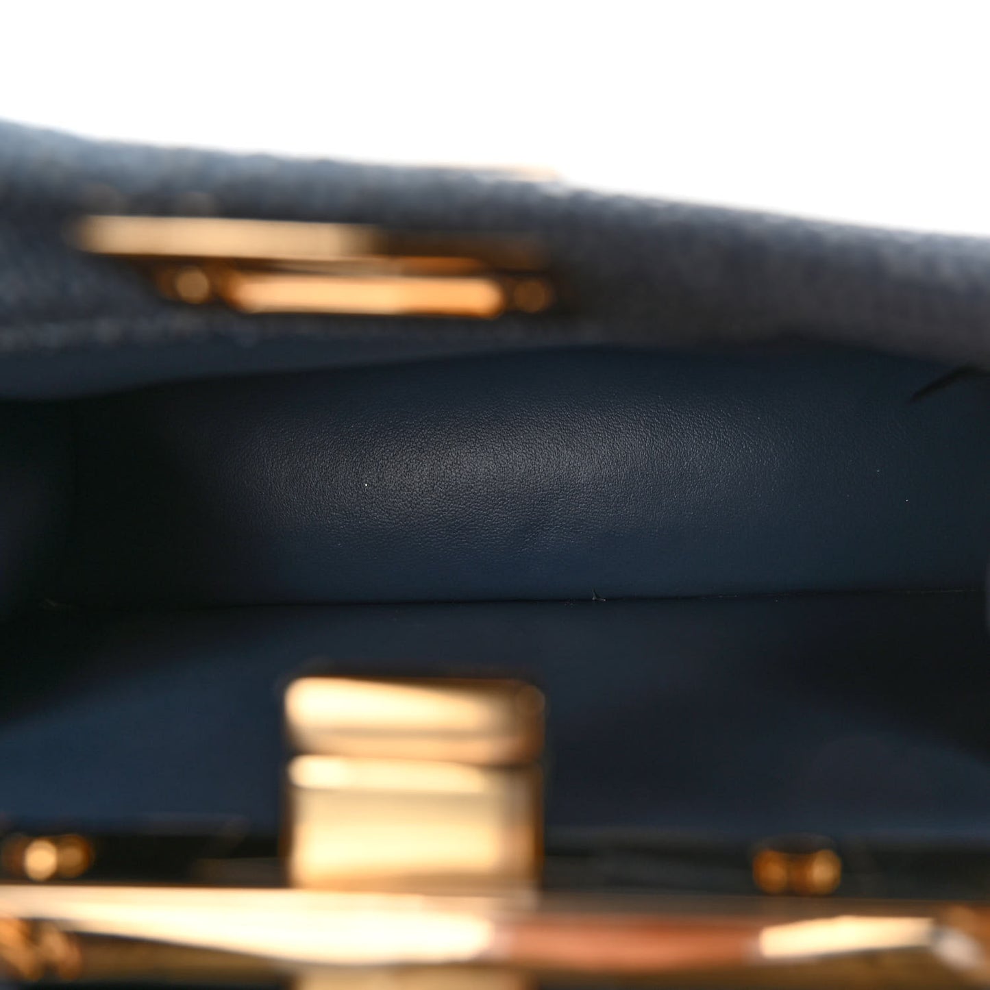 Stingray Shiny Nappa Petite Peekaboo I SEE U Satchel Mirto