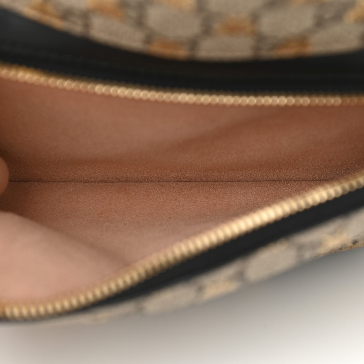 GG Supreme Monogram Bees Print Small Day Backpack Beige Oro Black