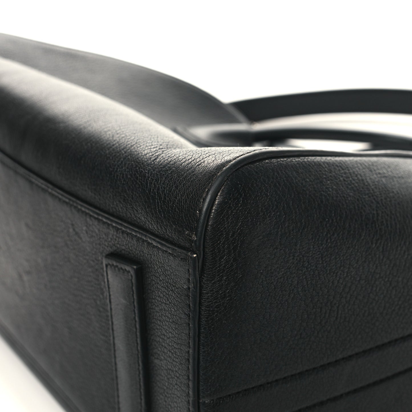 Sugar Goatskin Medium Antigona Black