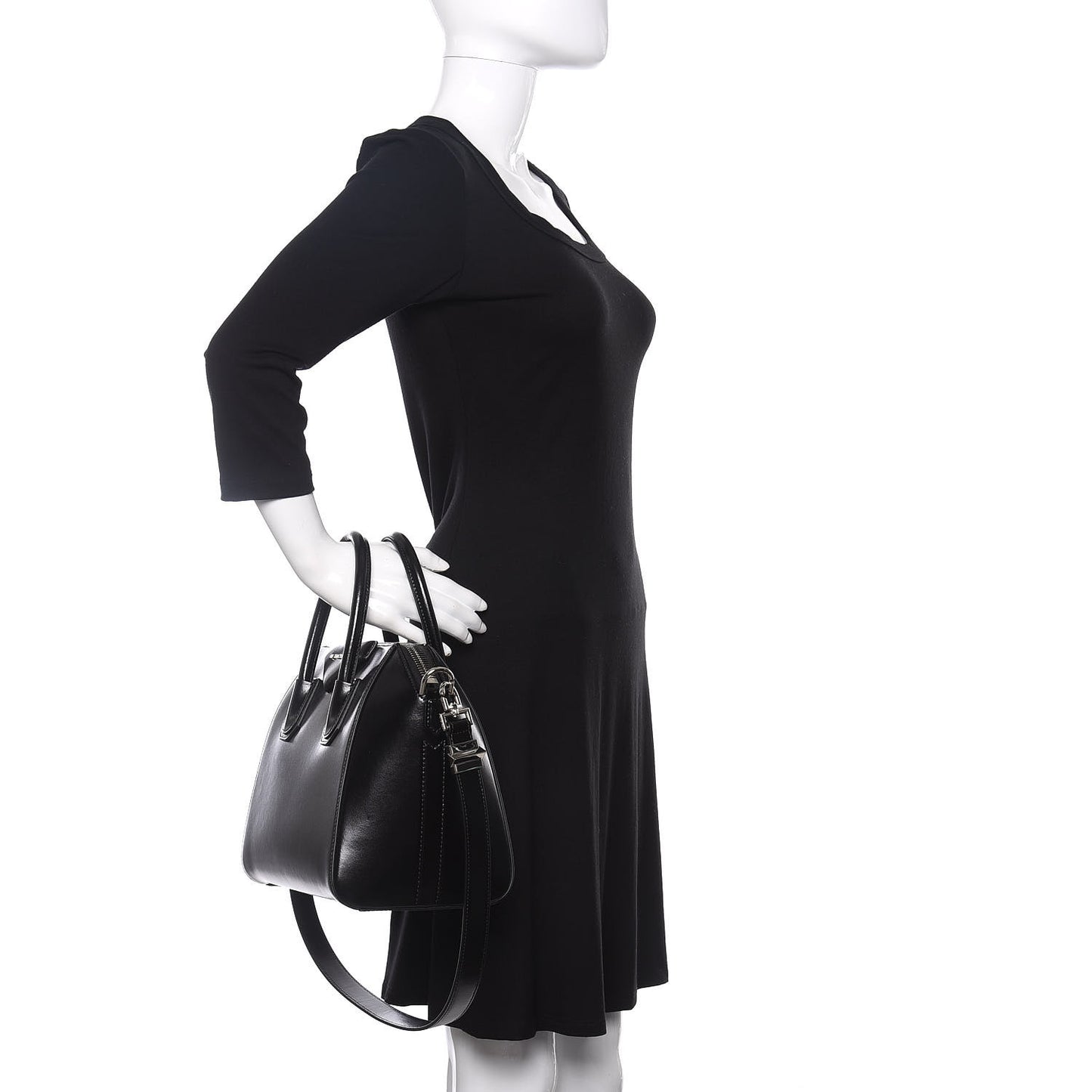 Shiny Lord Calfskin Small Antigona Black
