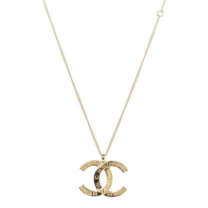 Chanel Metal CC Paris Button Necklace Gold 1 of 4