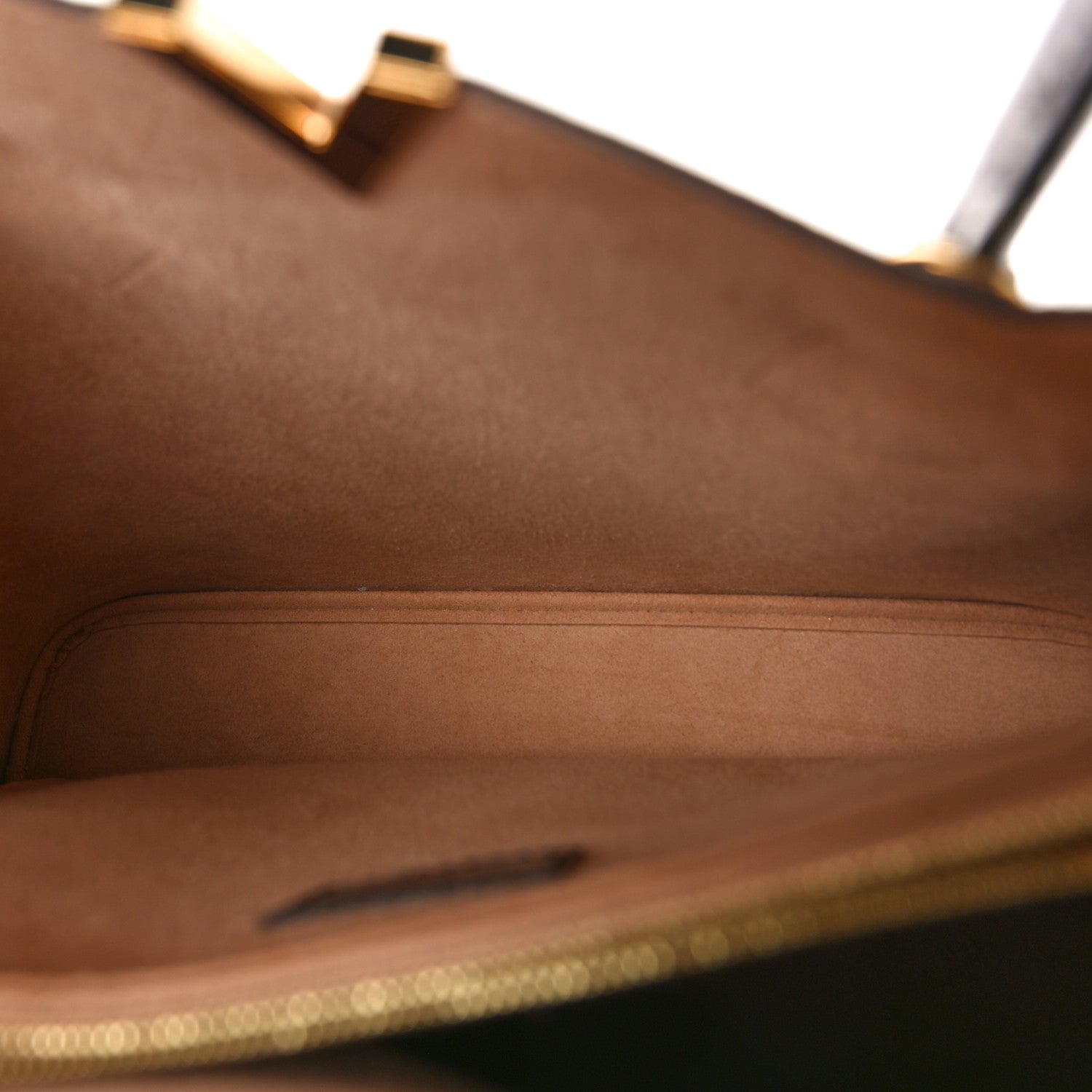 Louis Vuitton Damier Ebene Kensington 5 of 10