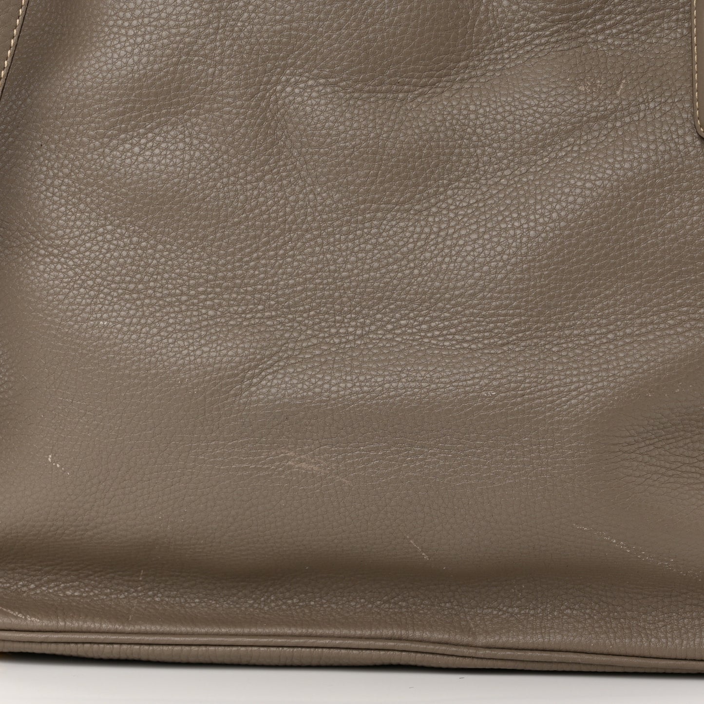Vitello Daino Zippered Tote Argilla