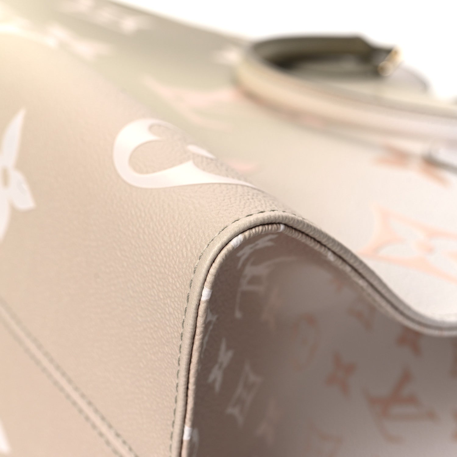 Louis Vuitton Monogram Giant Spring In The City OnTheGo MM Sunset Kaki 11 of 12