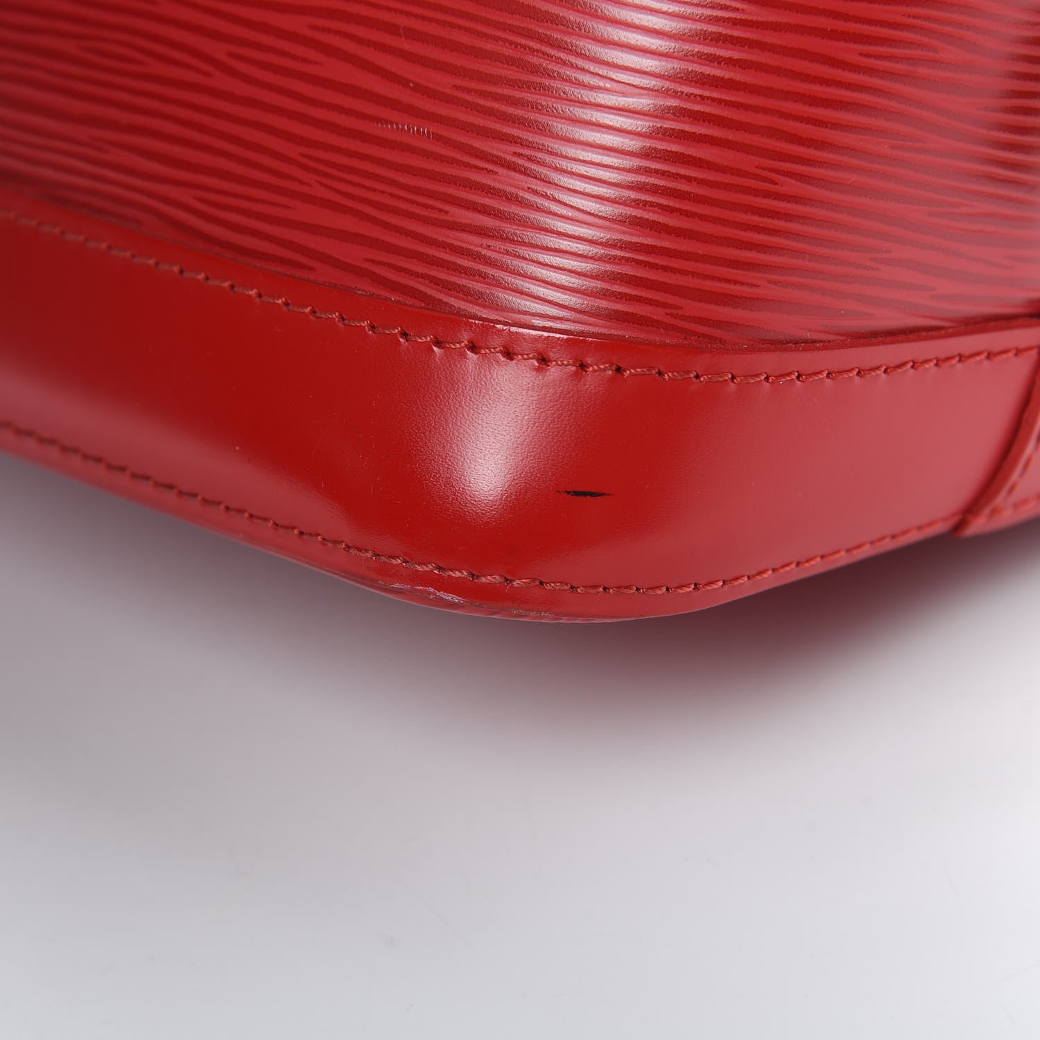 Louis Vuitton Epi Alma PM Rouge 12 of 16